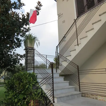 “bouganville” Loc Avane Pisa Vecchiano